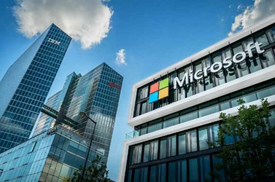 Microsoft mira na inteligência artificial e acerta na reaproximação de EUA e Emirados Árabes