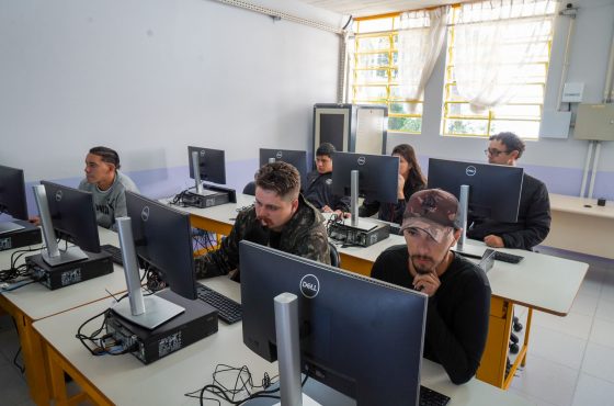 Matrículas para o segundo semestre da EJA nas escolas estaduais